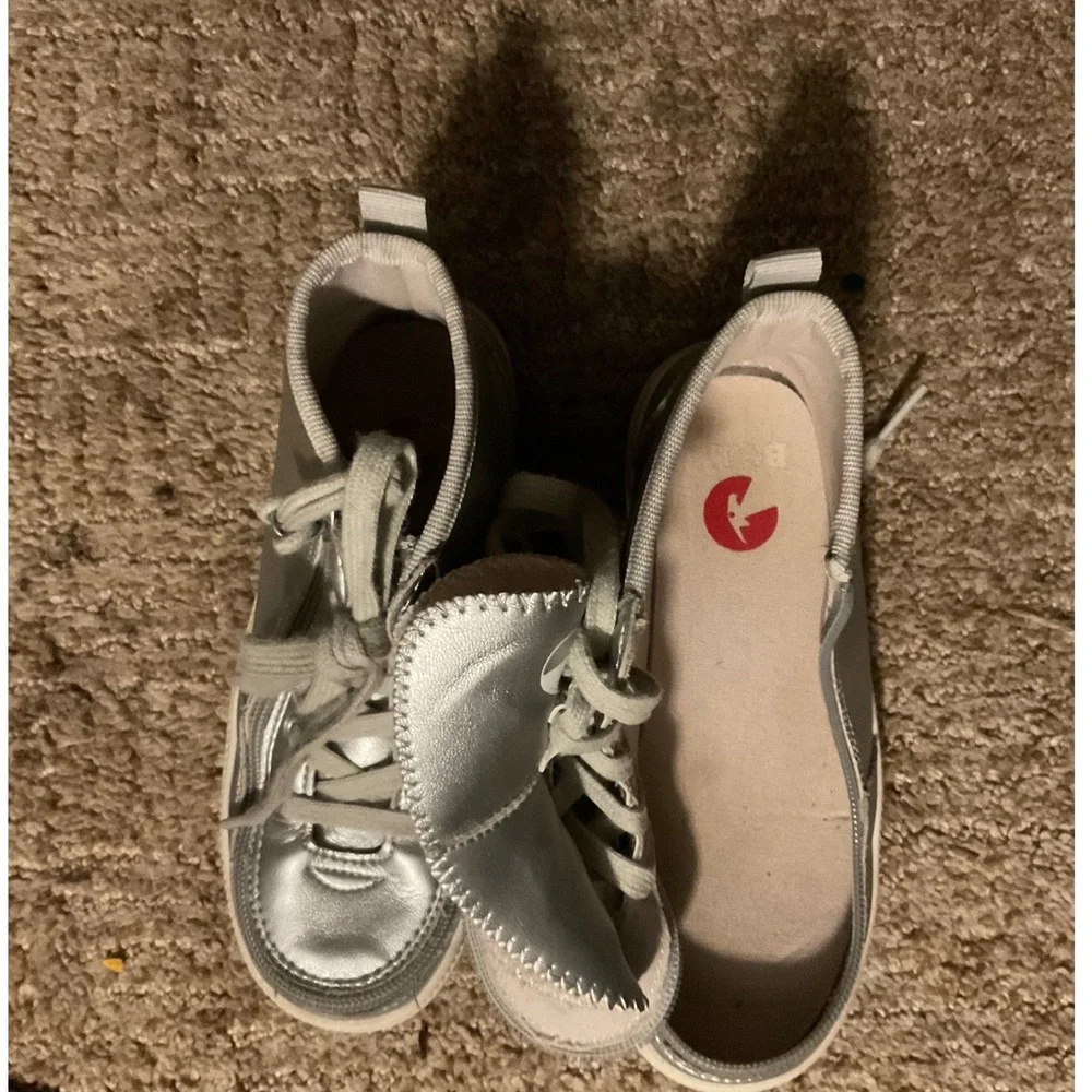 Billy Footwear Kids High Top Sneakers Metallic Silver Adaptive Shoes‎ Size 13
